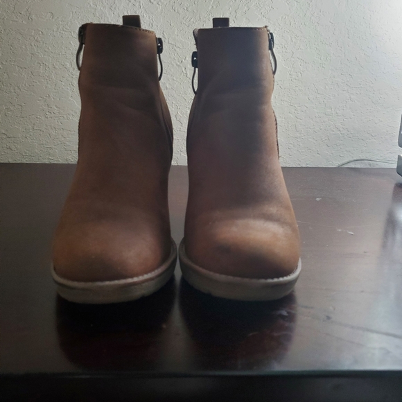 Size 5 Limelight boots - Picture 3 of 6